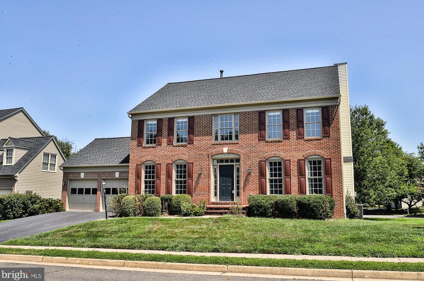 3027 Franklin Corner Ln, Herndon, VA 20171