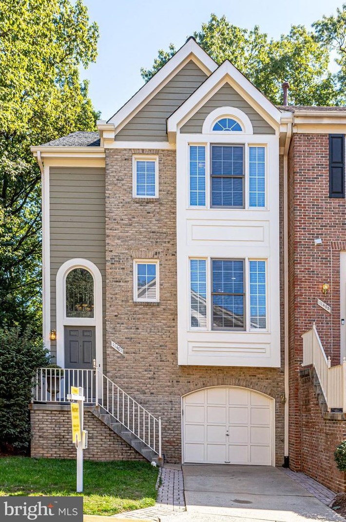 11401 Heritage Oak Ct, Herndon, VA 20194