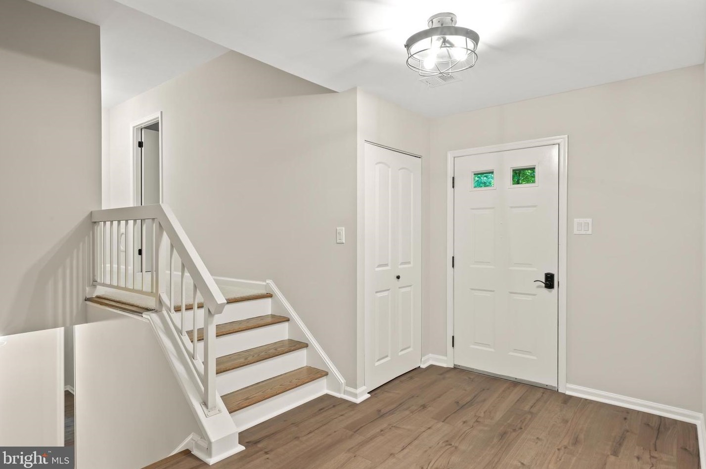 11312 Handlebar Rd, Herndon, VA 20191