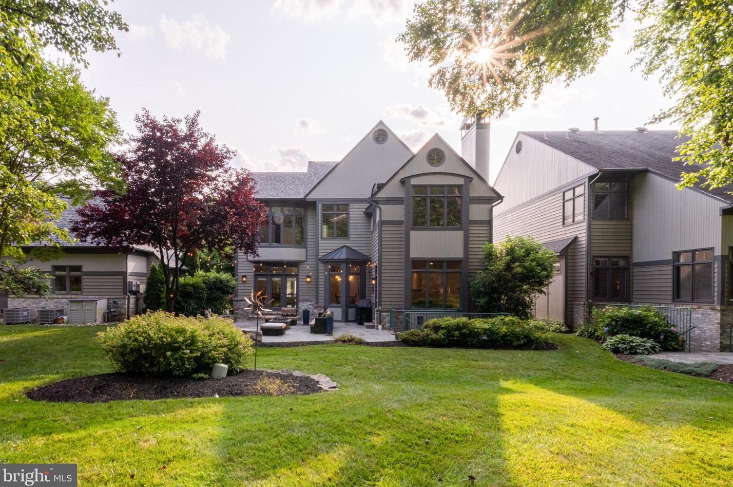 1433 Waterfront Rd, Herndon, VA 20194