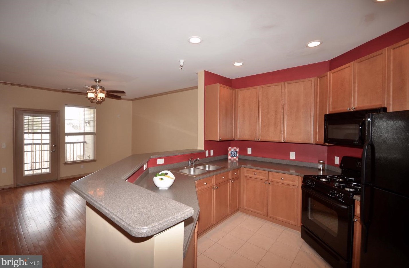 815 Branch Dr #401, Herndon, VA 20170