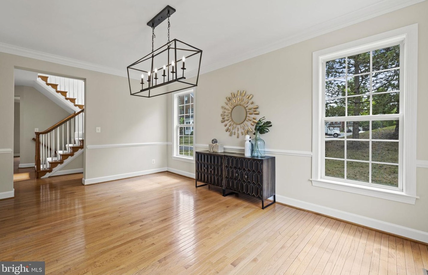 7887 Galesburg Pl, Vienna VA 22027-1030 exterior