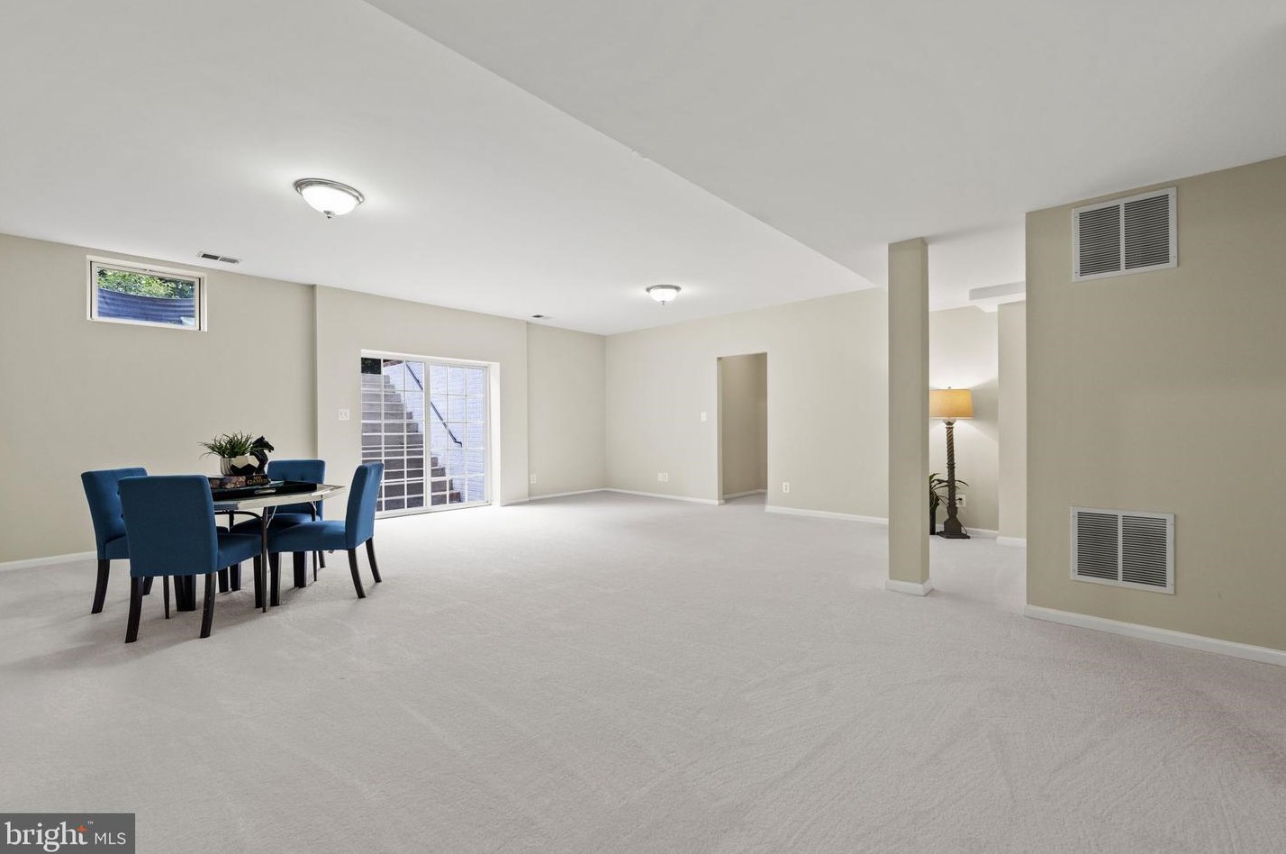 7887 Galesburg Pl, Vienna VA 22027-1030 exterior