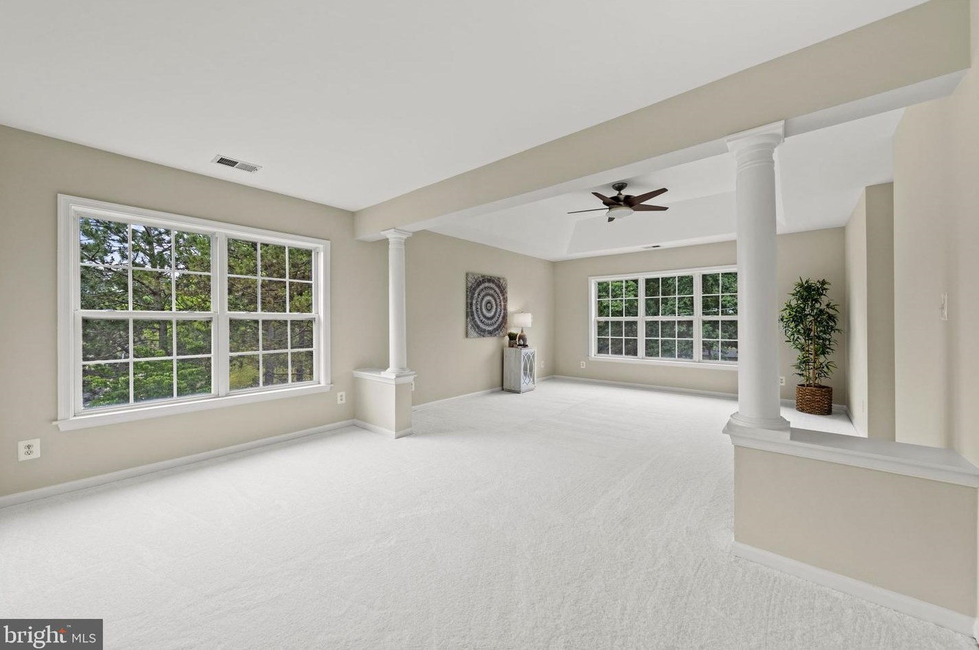 7887 Galesburg Pl, Vienna VA 22027-1030 exterior