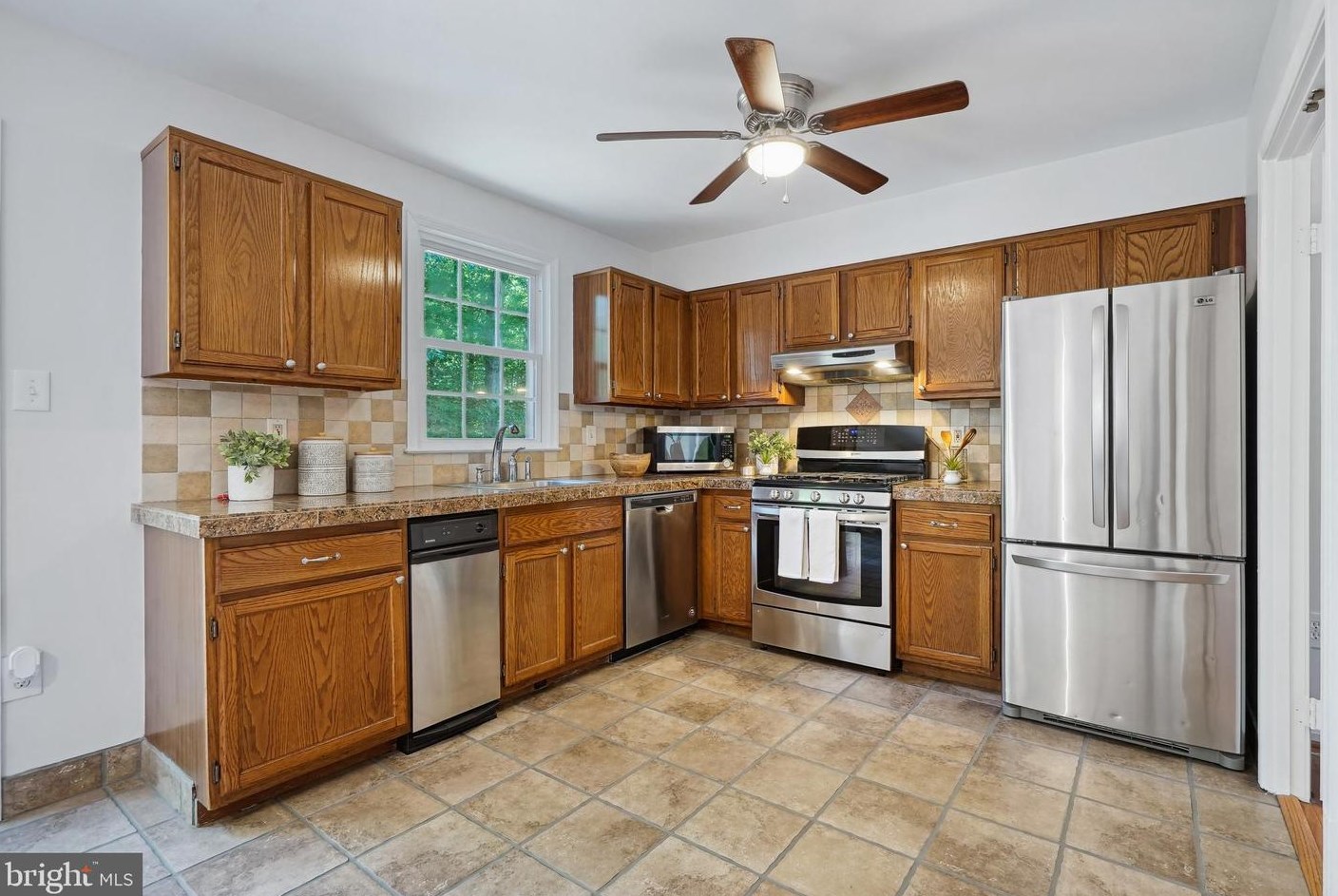 10474 Malone Ct, Fairfax VA 22032-2378 exterior