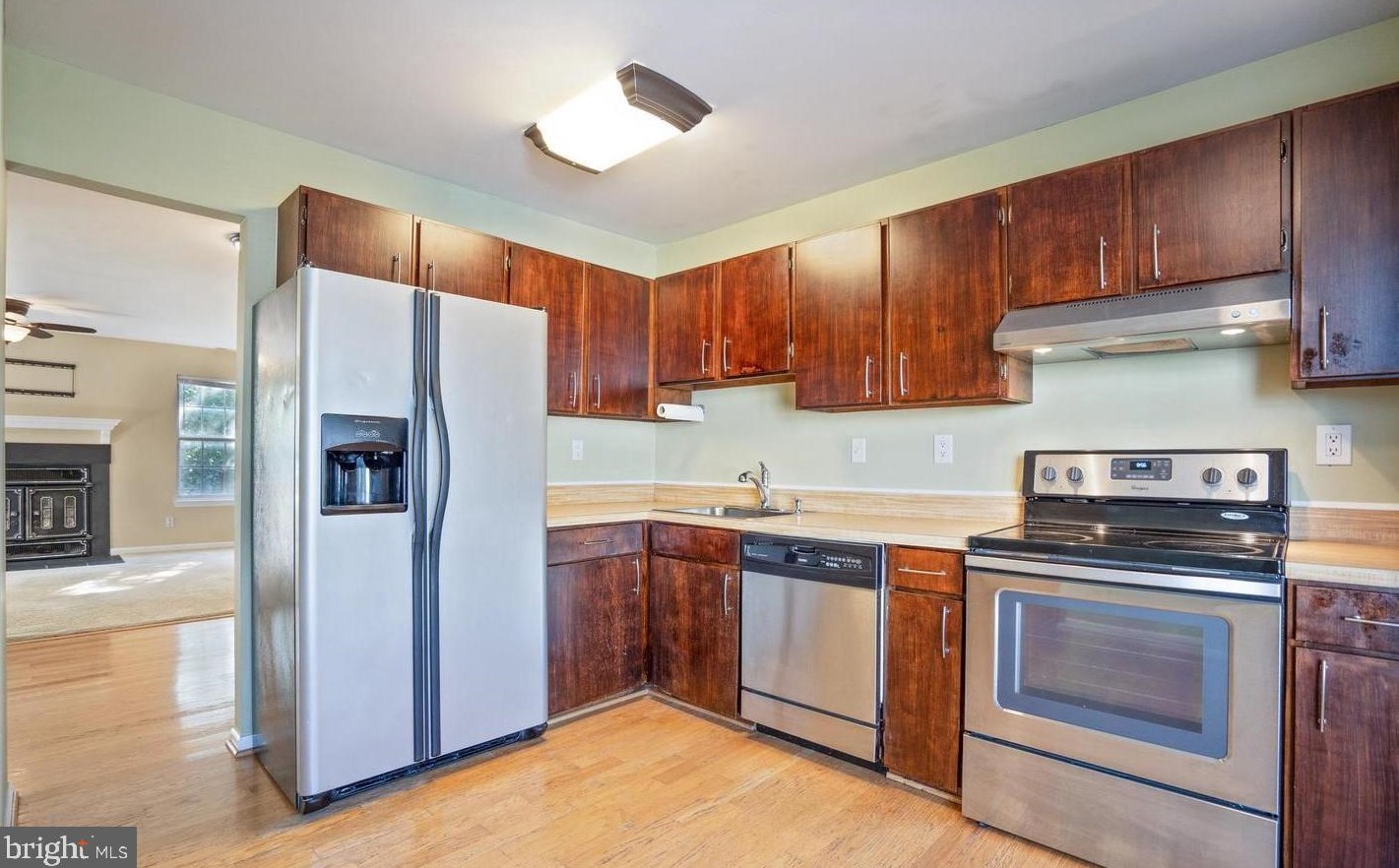 4127 Weeping Willow Ct #142-a, Fairfax, VA 20151