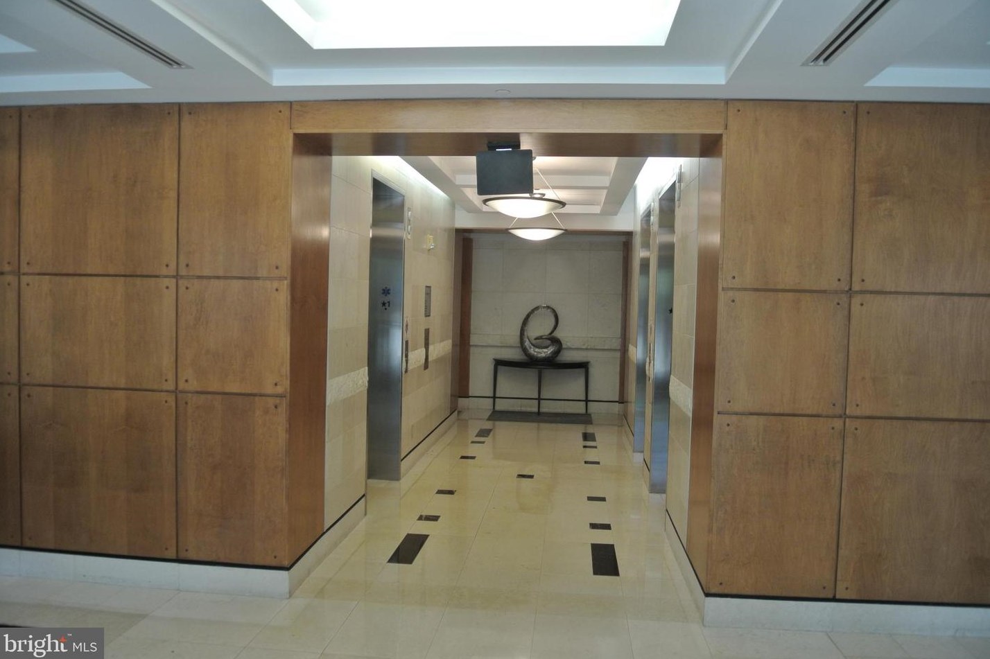 1830 Fountain Dr #403, Herndon, VA 20190