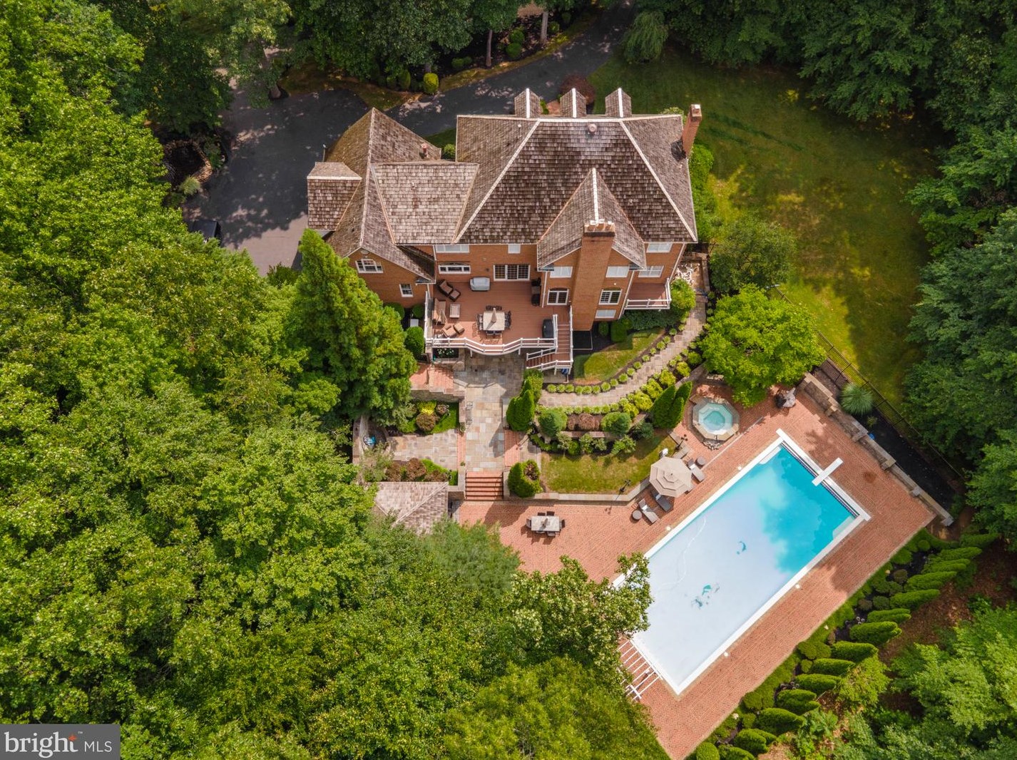 11109 Devereux Station Ln, Fairfax, VA 22039-2339