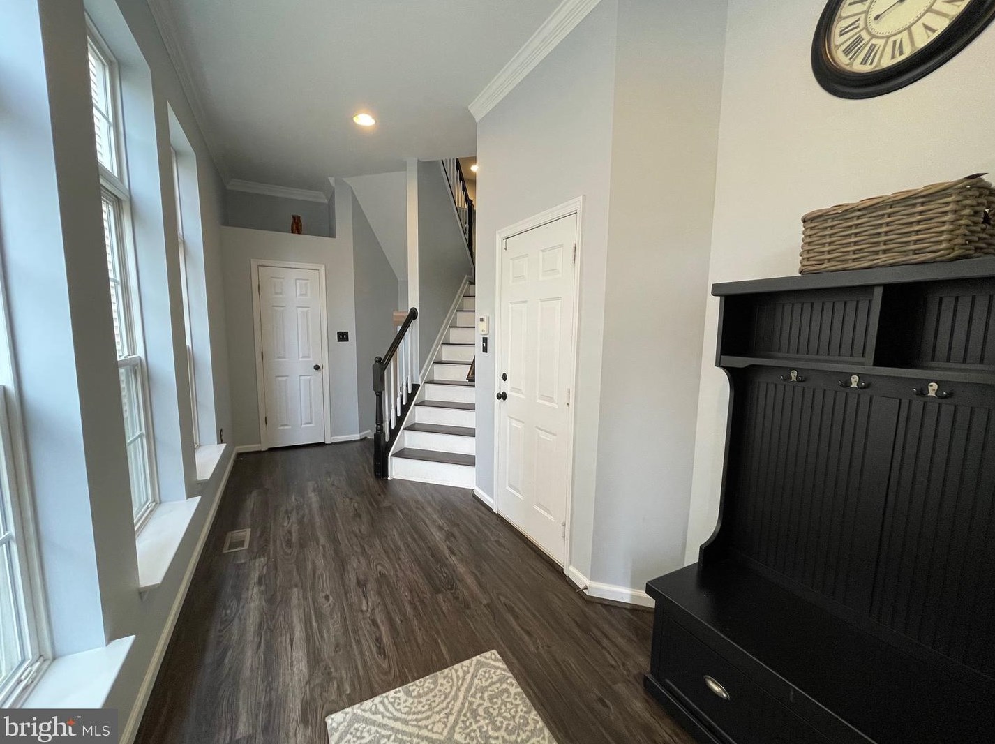 8353 Middle Ruddings Dr, Lorton, VA 22079