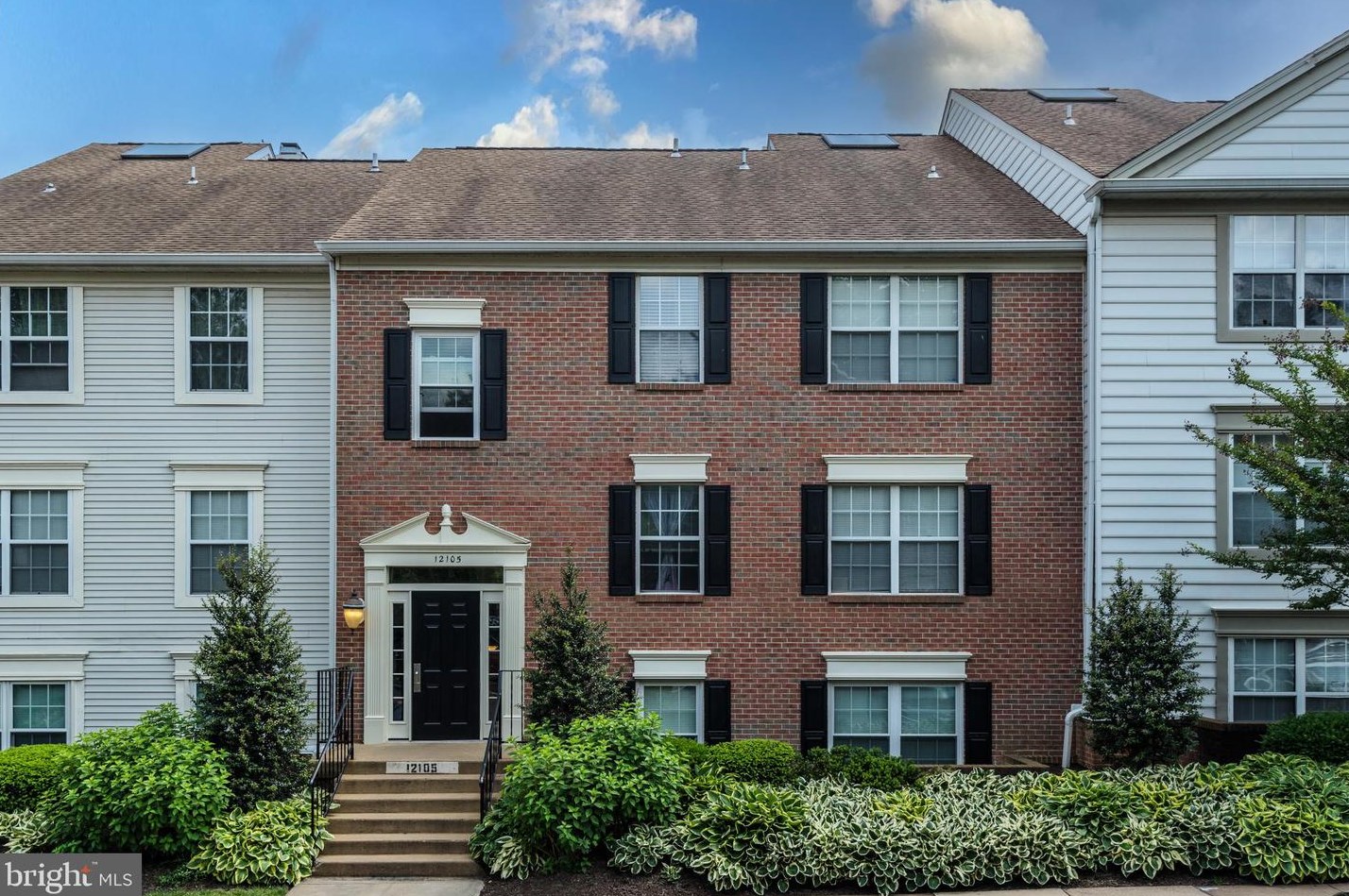 12105 Greenway Ct #301, Fairfax, VA 22033
