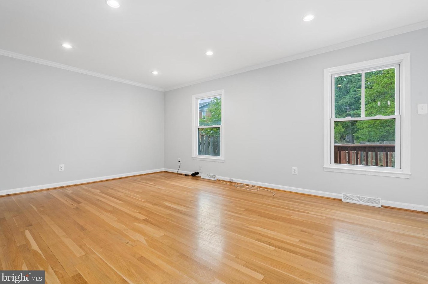 3099 Covington St, Fairfax, VA 22031-2010