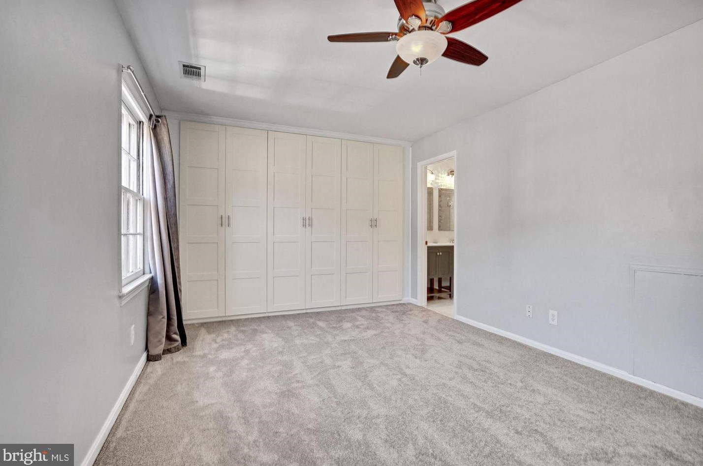 3141 Cedar Grove Dr, Fairfax, VA 22031