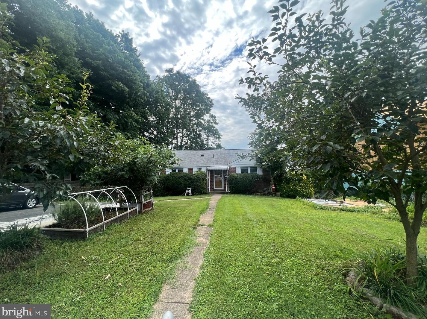 7213 Deborah Dr, Falls Church, VA 22046