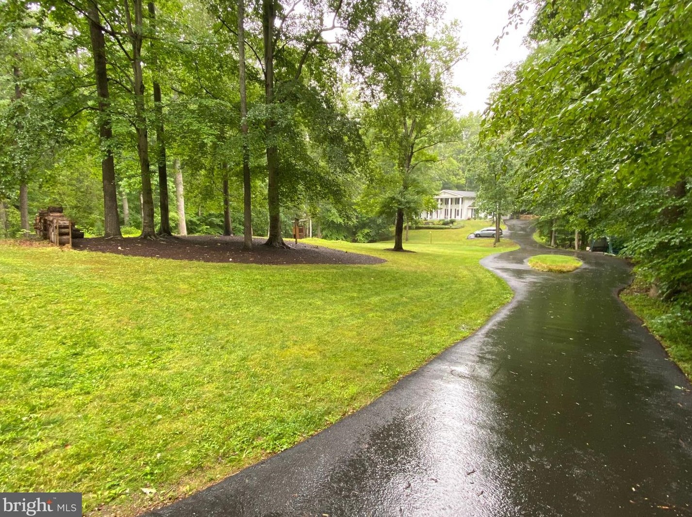 11807 Yates Ford Rd, Fairfax, VA 22039-1505