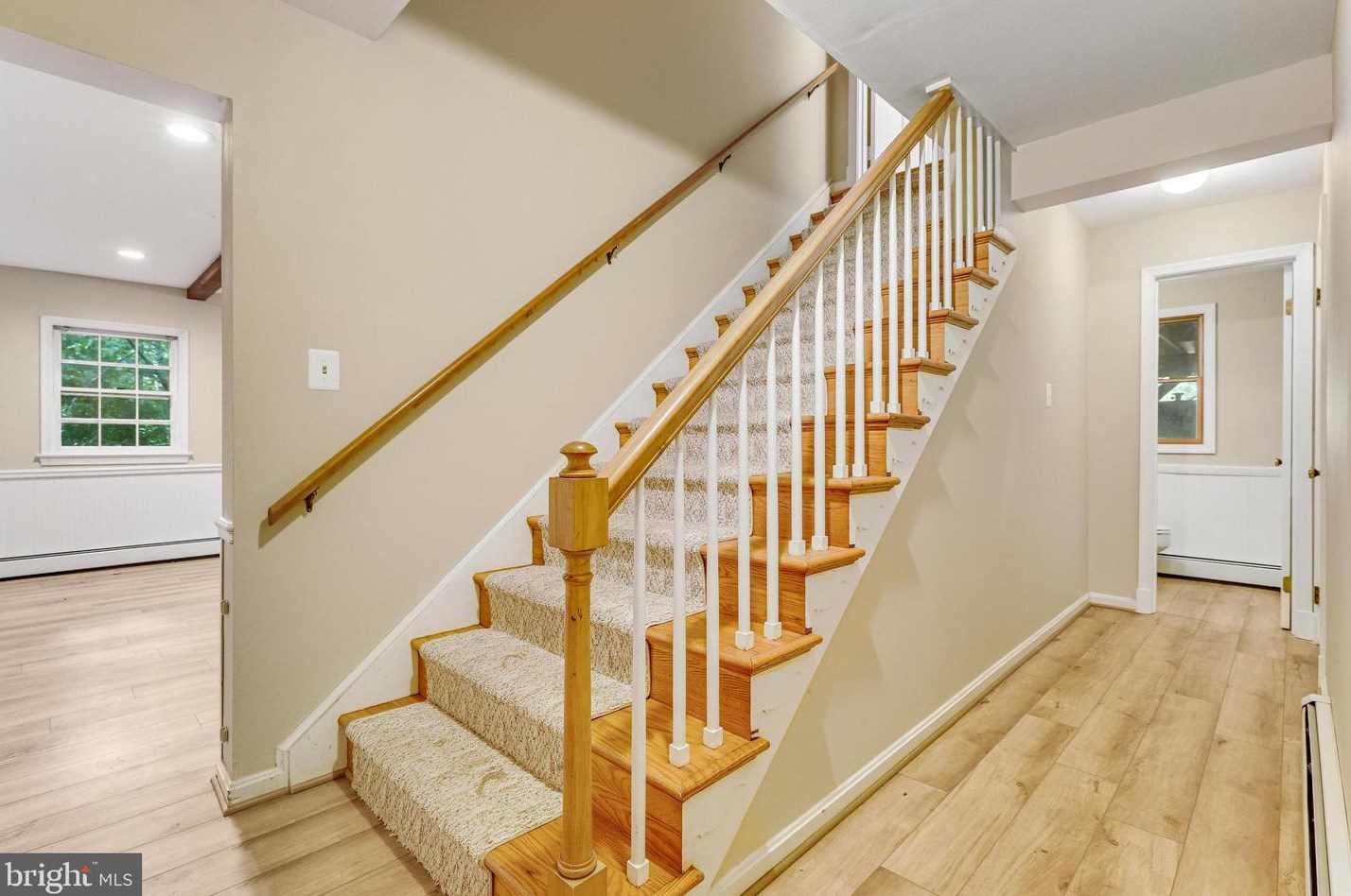 10116 Westford Dr, Vienna VA  22182-1532 exterior