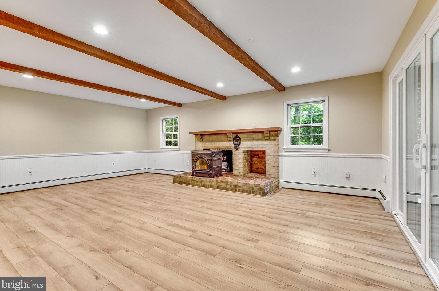 10116 Westford Dr, Vienna VA  22182-1532 exterior