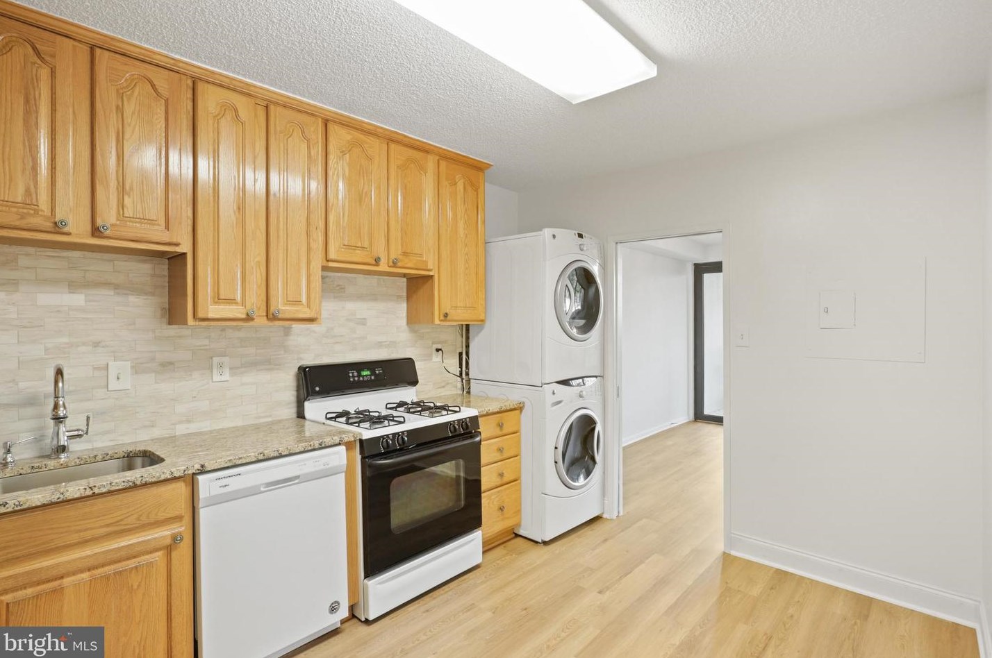 3701 S George Mason Dr Unit 413n, Falls Church, VA