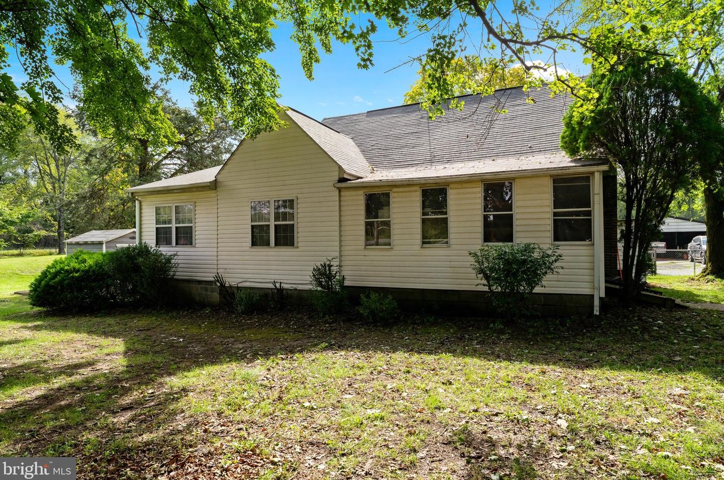 15901 Lee Hwy, Centreville, VA 20121