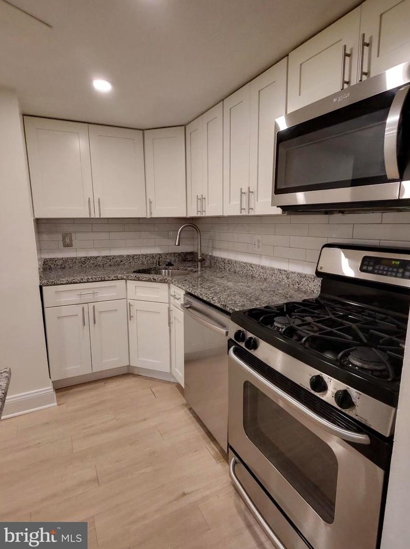 1418 Northgate Square #2c, Herndon, VA 20190