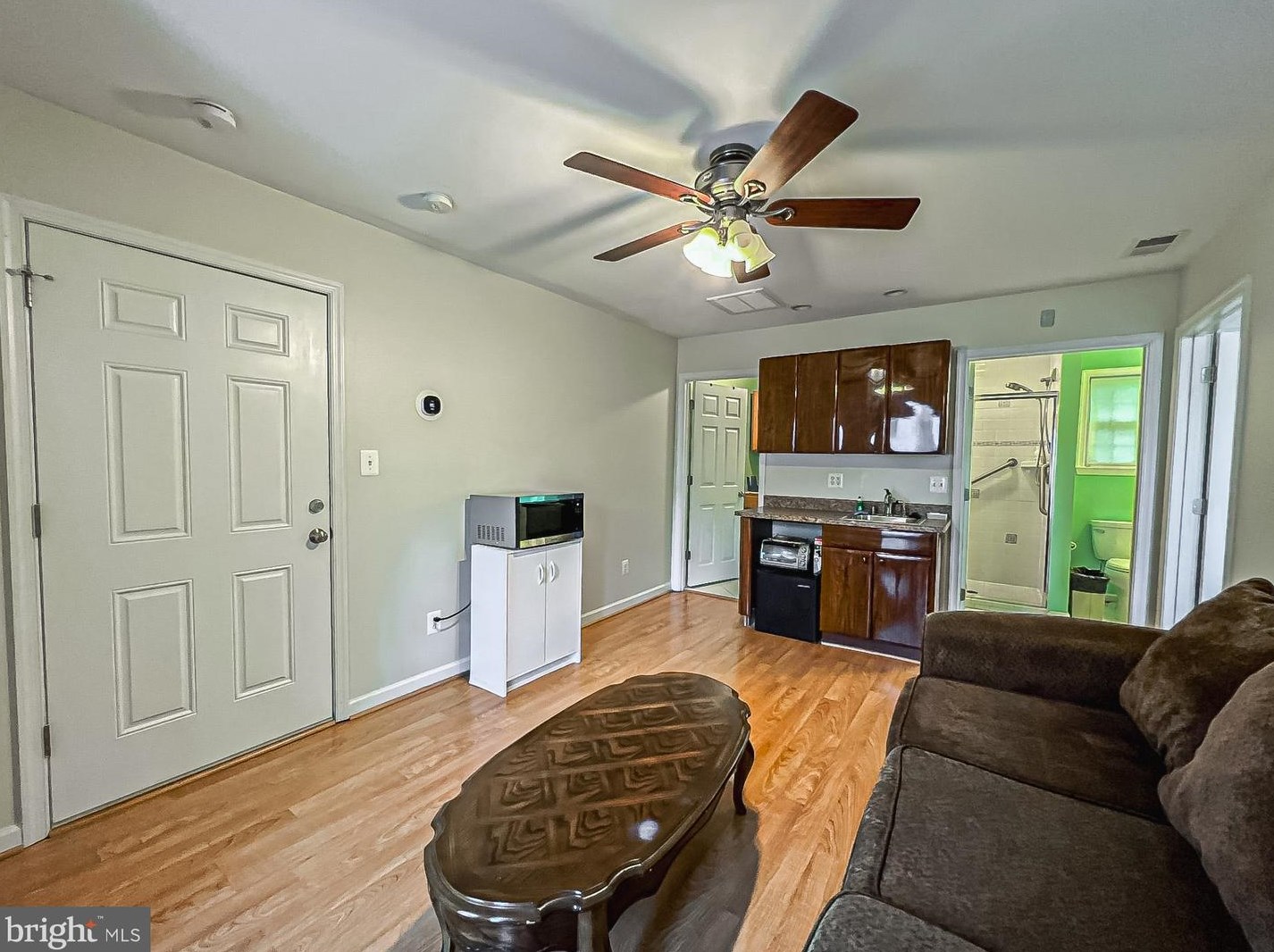1469 Kingstream Dr, Herndon, VA 20170