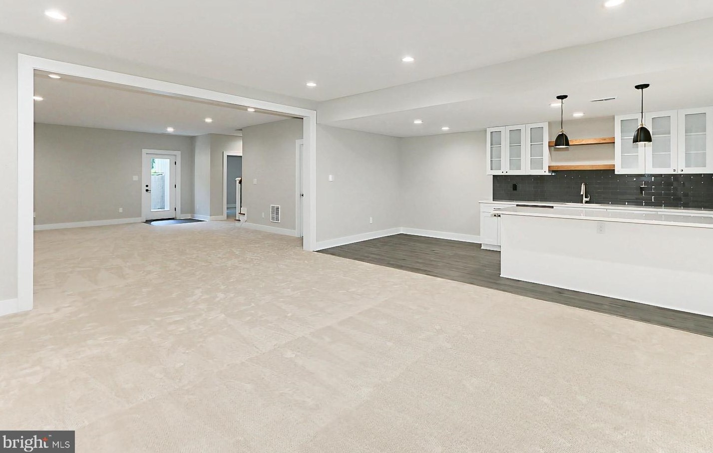 10206 Blake Ln, Vienna VA  22124-2633 exterior