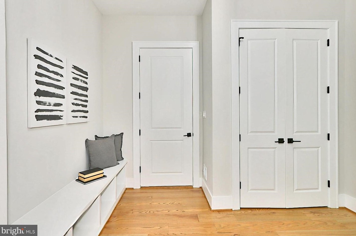 10206 Blake Ln, Vienna VA  22124-2633 exterior