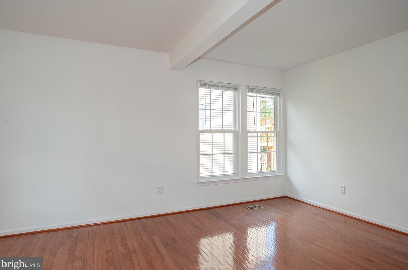 6388 Stagg Ct, Springfield, VA 22150