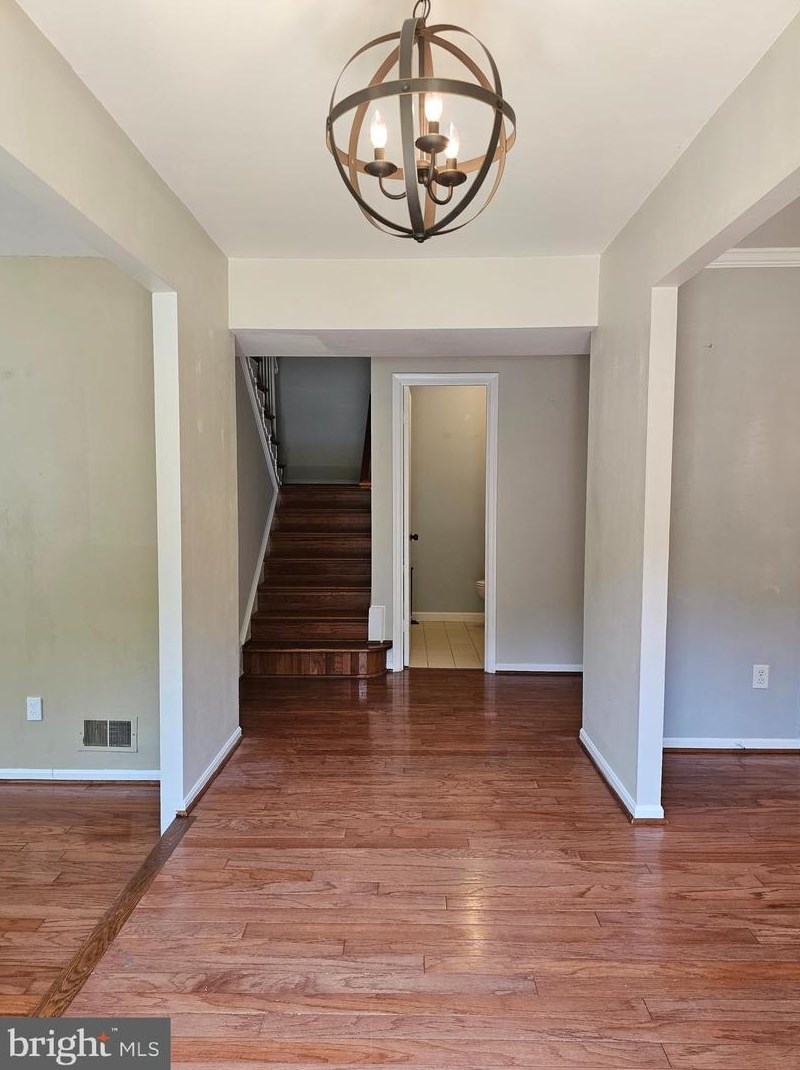 5140 Pumphrey Dr, Fairfax, VA 22032