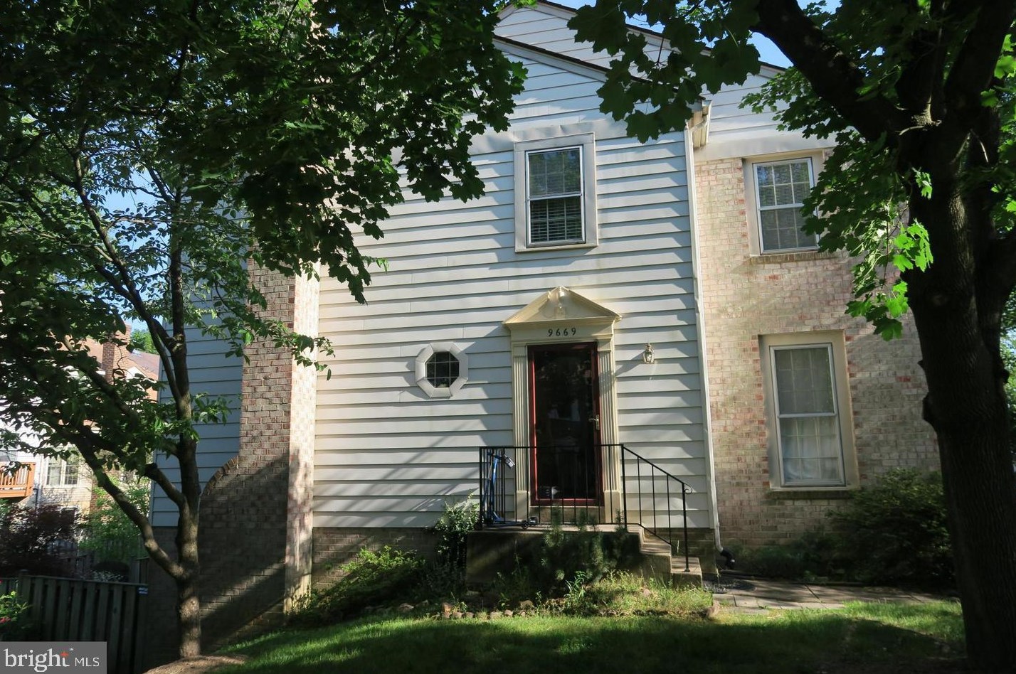 9669 Scotch Haven Dr, Vienna, VA 22181