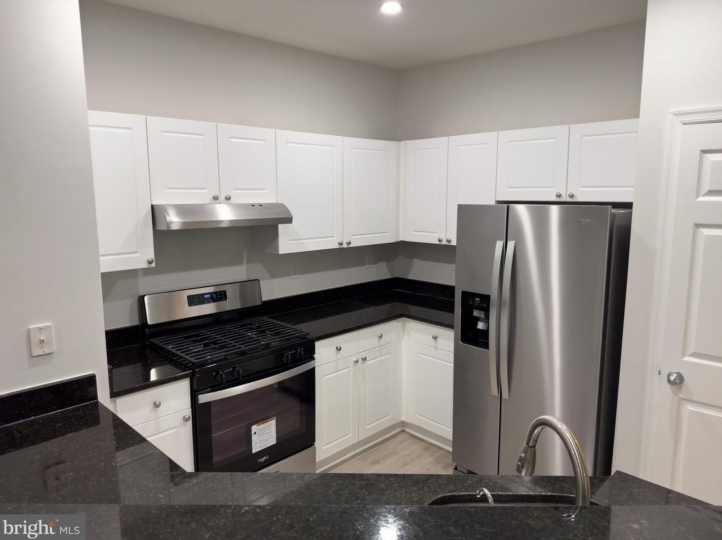 11345 Aristotle Dr #6-113, Fairfax, VA