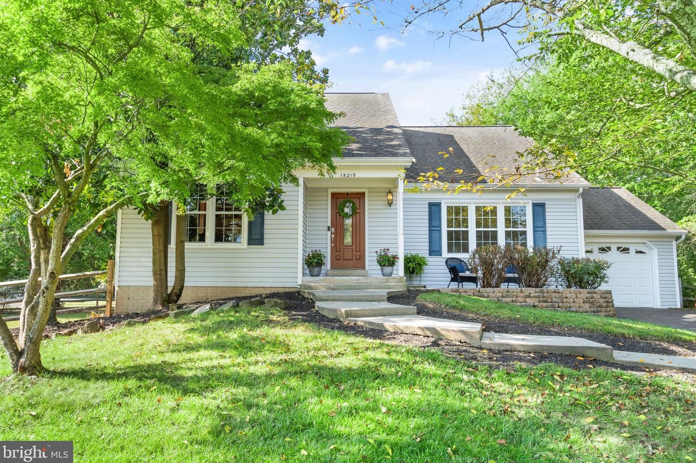 15219 Bicentennial Ct, Fairfax, VA 20151-1311