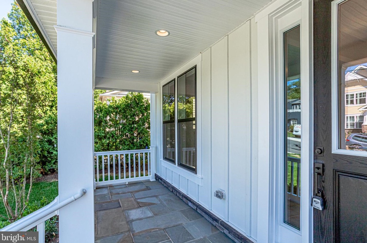 1110 Cottage St, Vienna VA 22180-6551 exterior