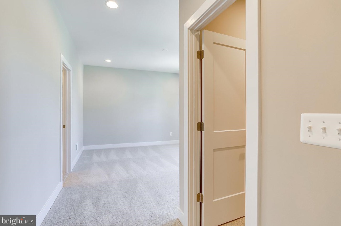 1110 Cottage St, Vienna VA 22180-6551 exterior