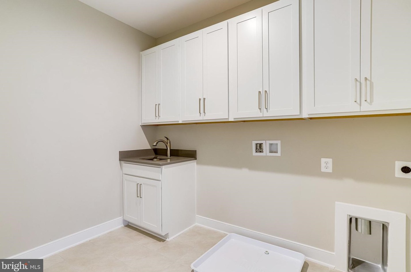 1110 Cottage St, Vienna VA 22180-6551 exterior