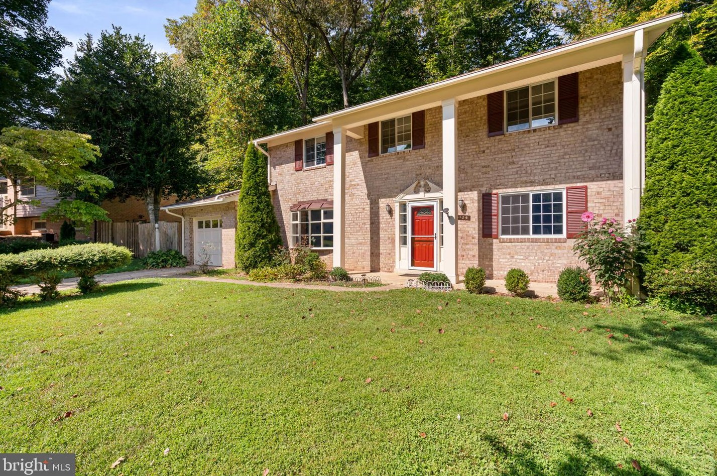 5126 Lavery Ct, Fairfax, VA 22032-2749