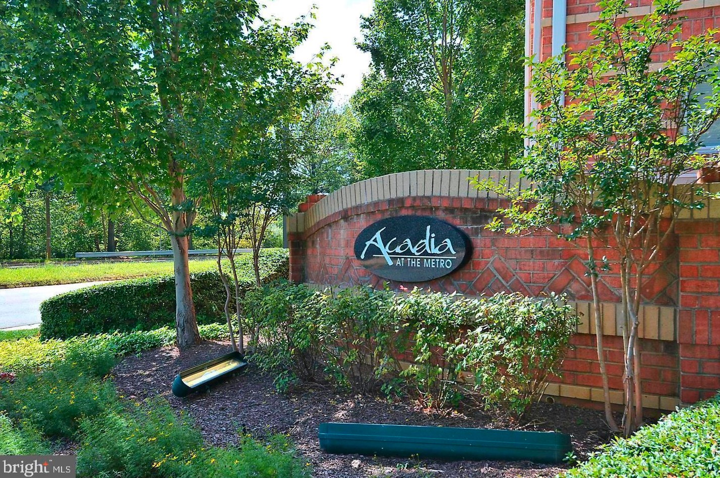 9480 Virginia Center Blvd #238, Vienna, VA 22181