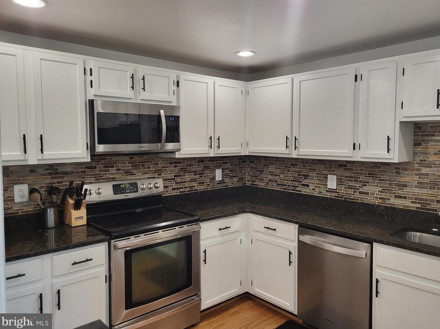 13851 Laura Ratcliff Ct, Centreville, VA 20121