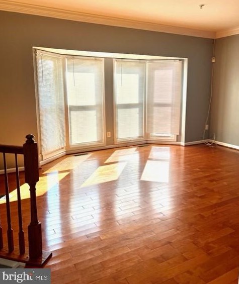 8512 Harvest Oak Dr, Vienna, VA 22182