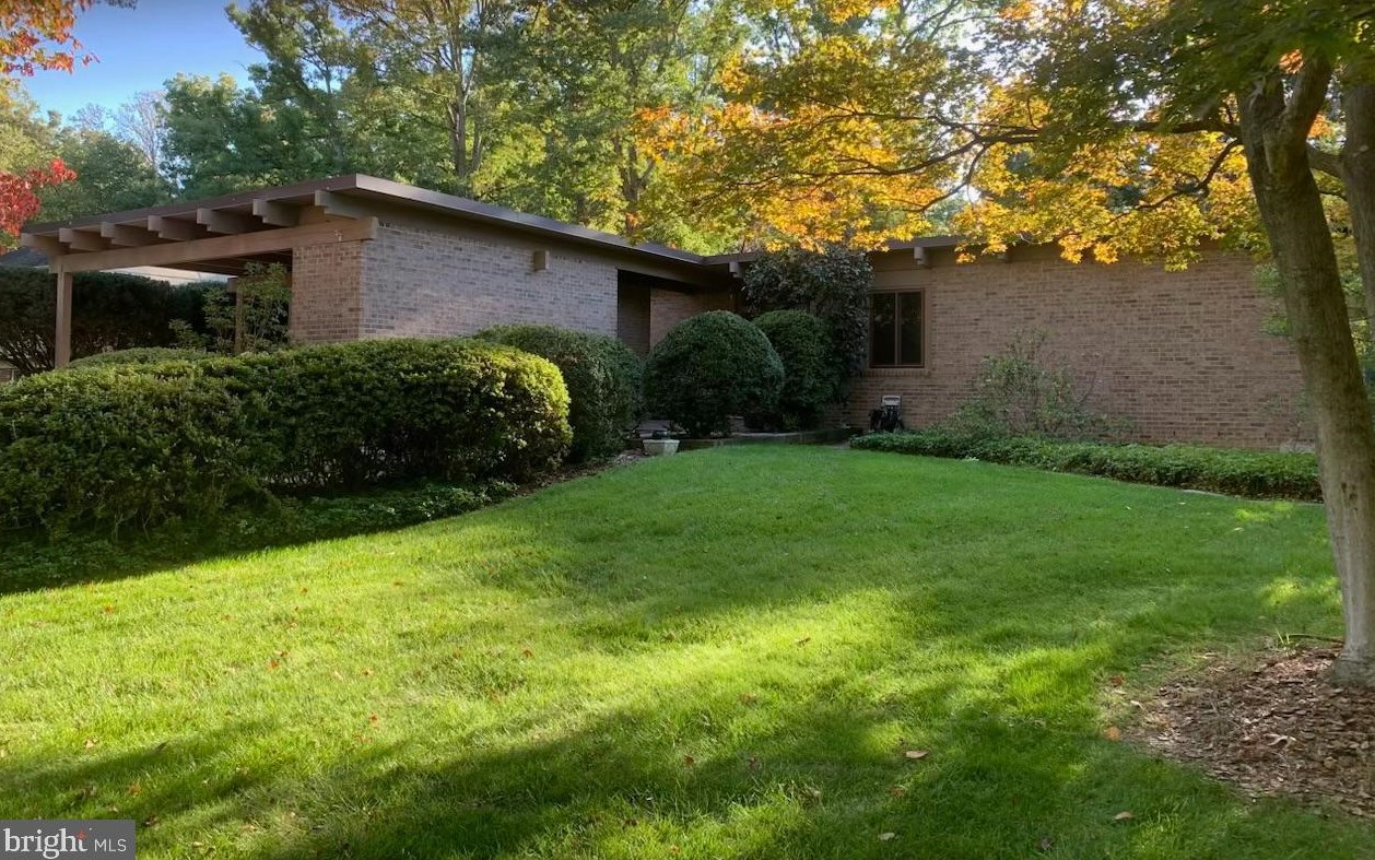 12107 Stirrup Rd, Herndon, VA 20191
