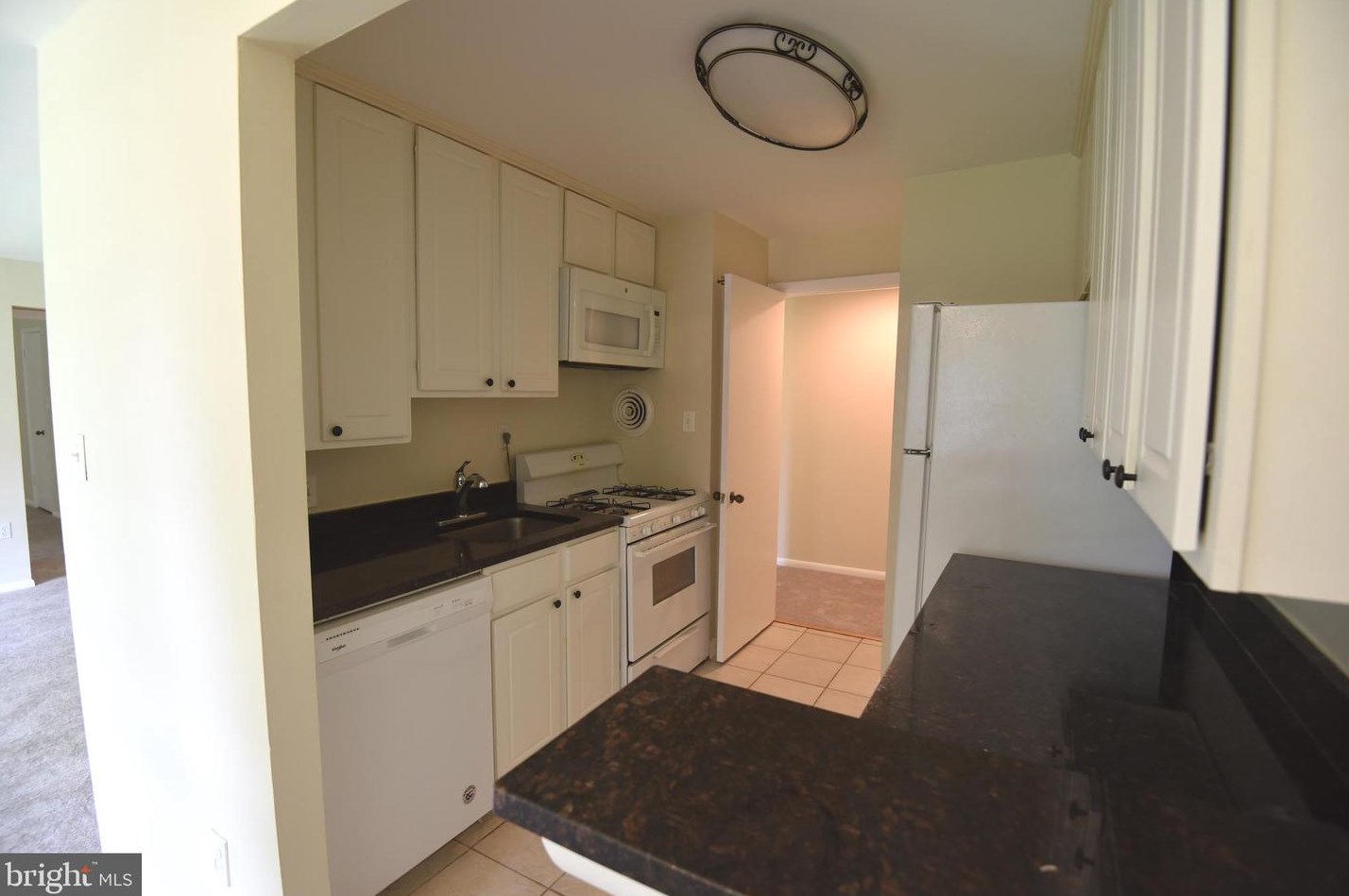 1946 Kennedy Dr Apt 201, Mc Lean, VA 22102