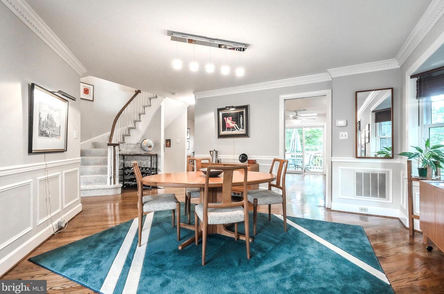 8190 Madrillon Ct, Vienna VA 22182-3752 exterior