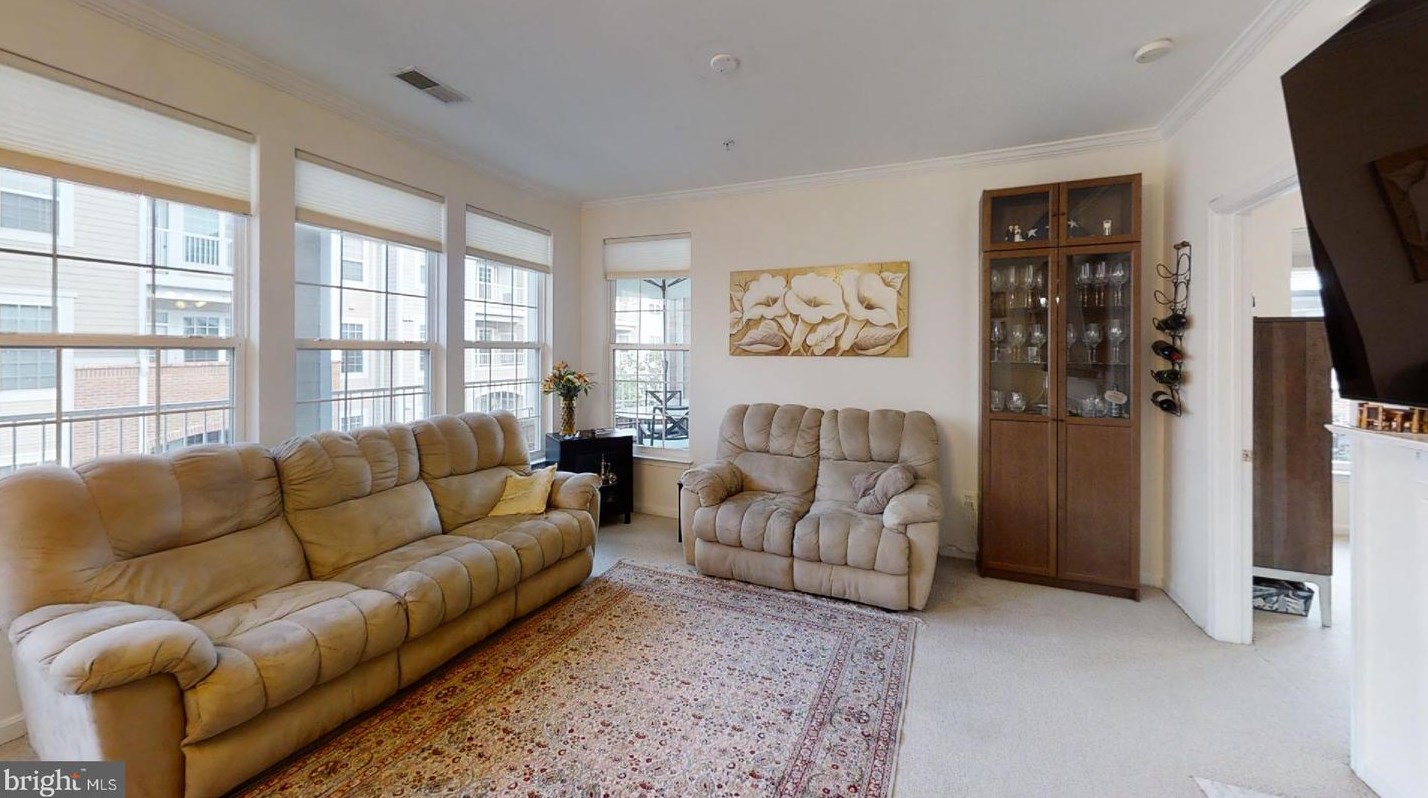 2700 Bellforest Ct Apt 304, Vienna, VA 22180