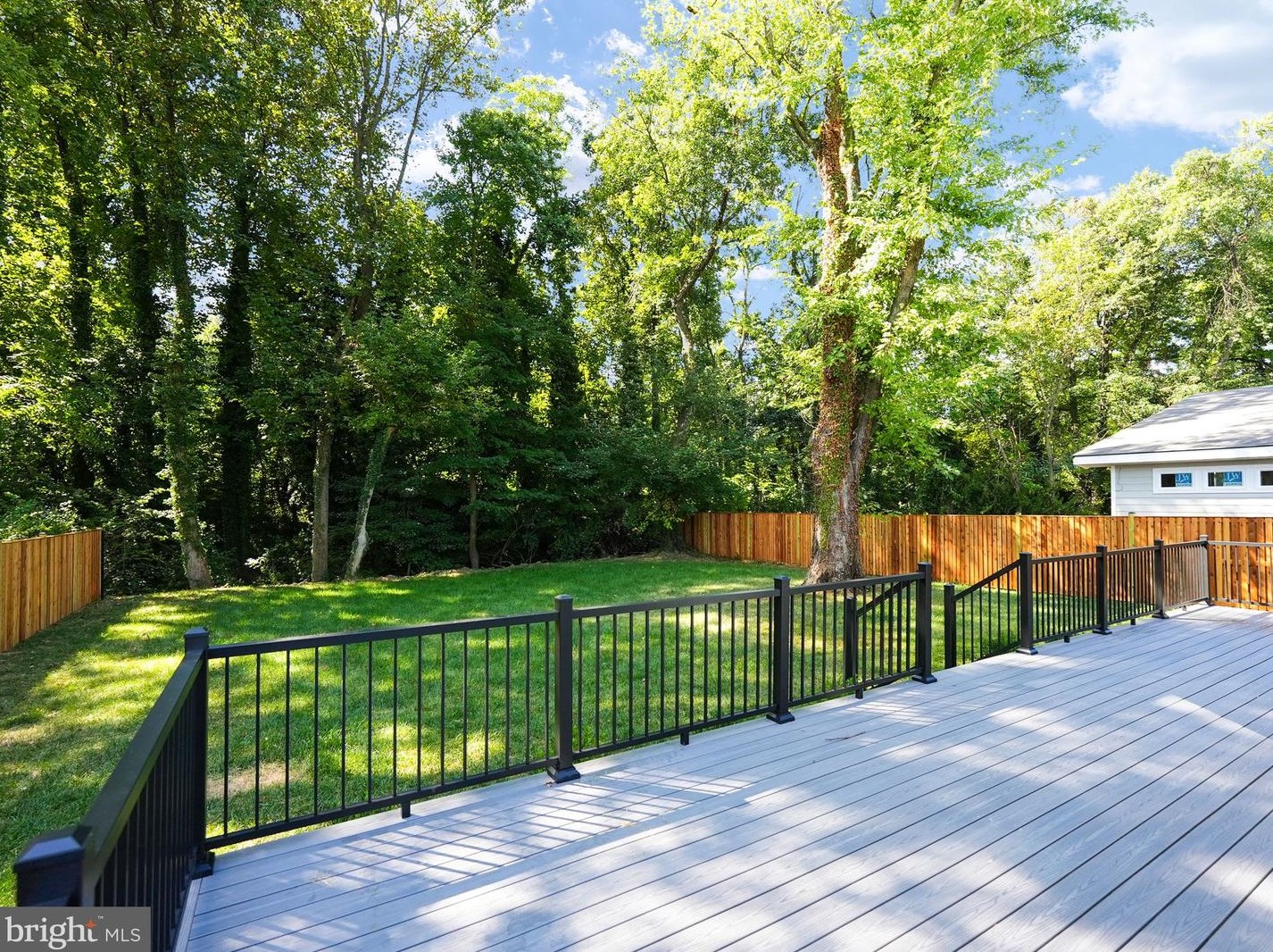 2151 Pimmit Dr, Falls Church, VA 22043