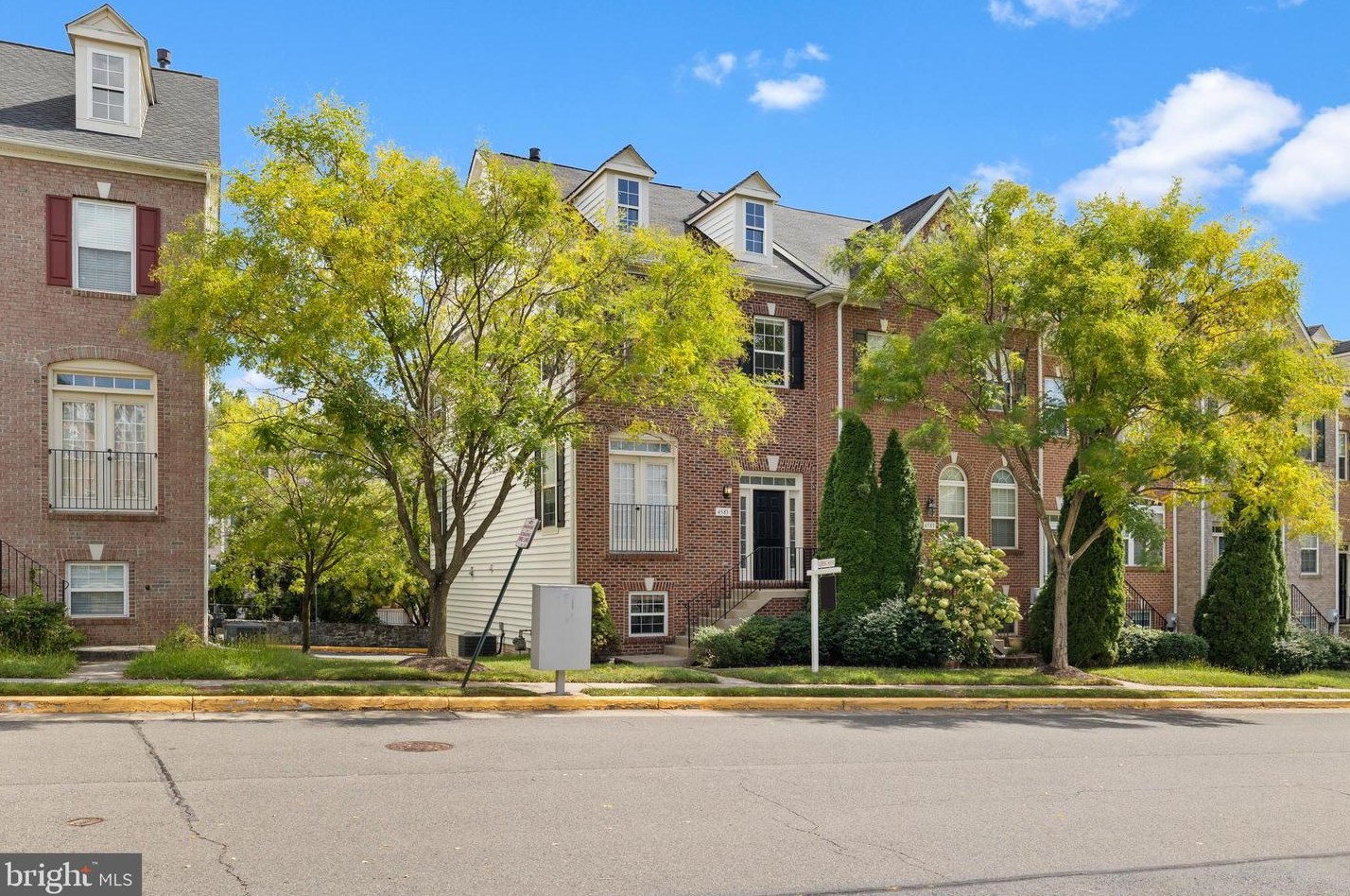 4583 Derring Ln, Fairfax, VA 22030-6265