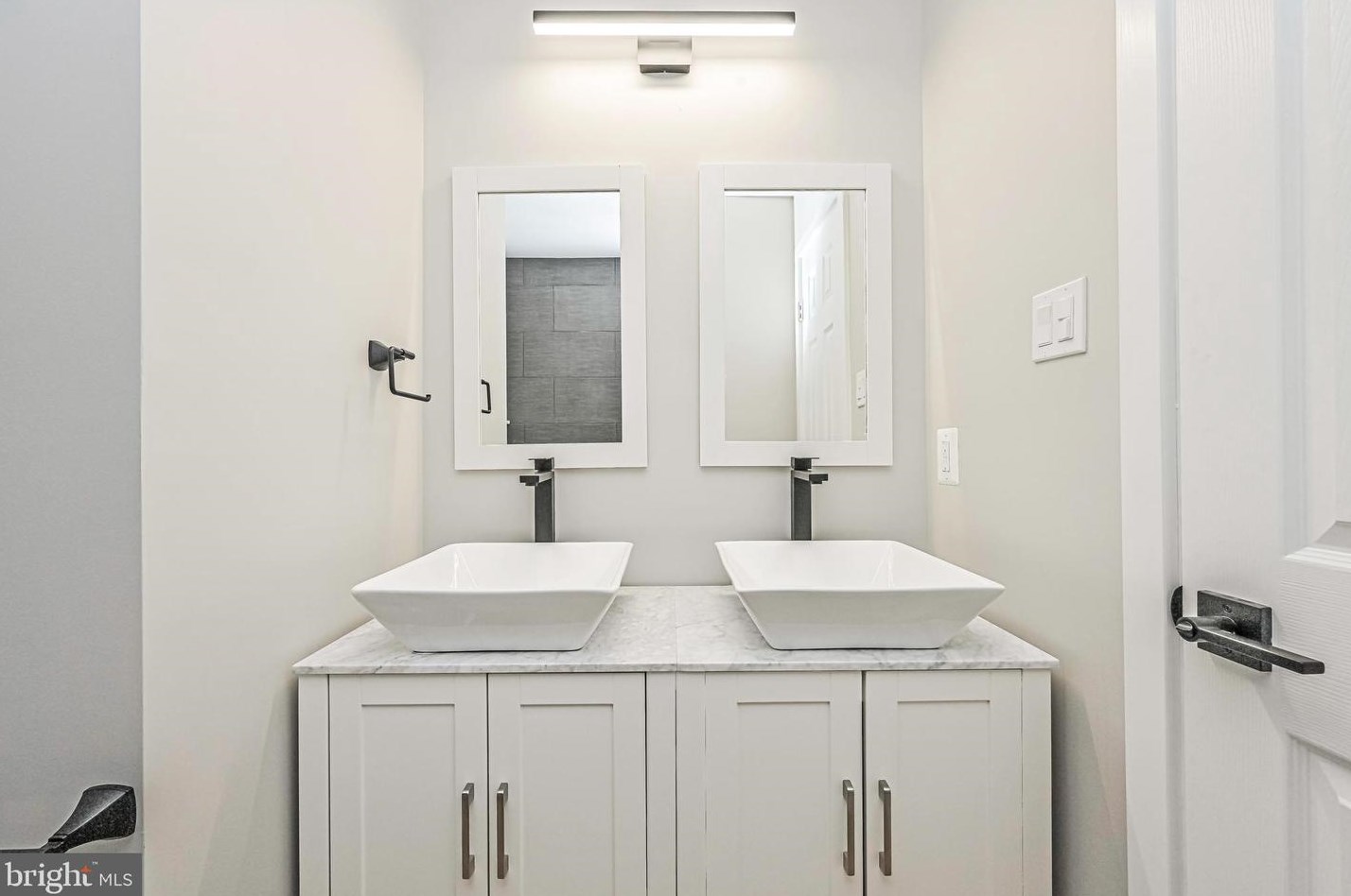 4405 San Carlos Dr, Fairfax VA  22030-5372 exterior