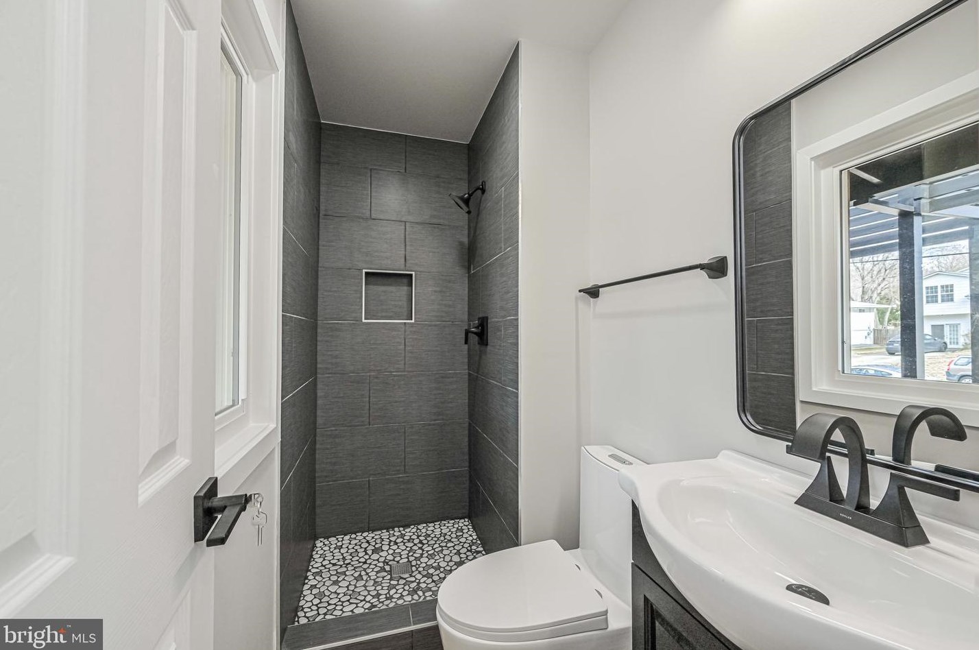 4405 San Carlos Dr, Fairfax VA  22030-5372 exterior