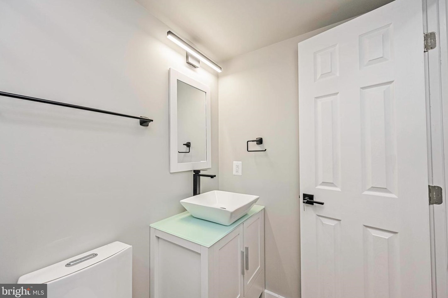 4405 San Carlos Dr, Fairfax VA  22030-5372 exterior