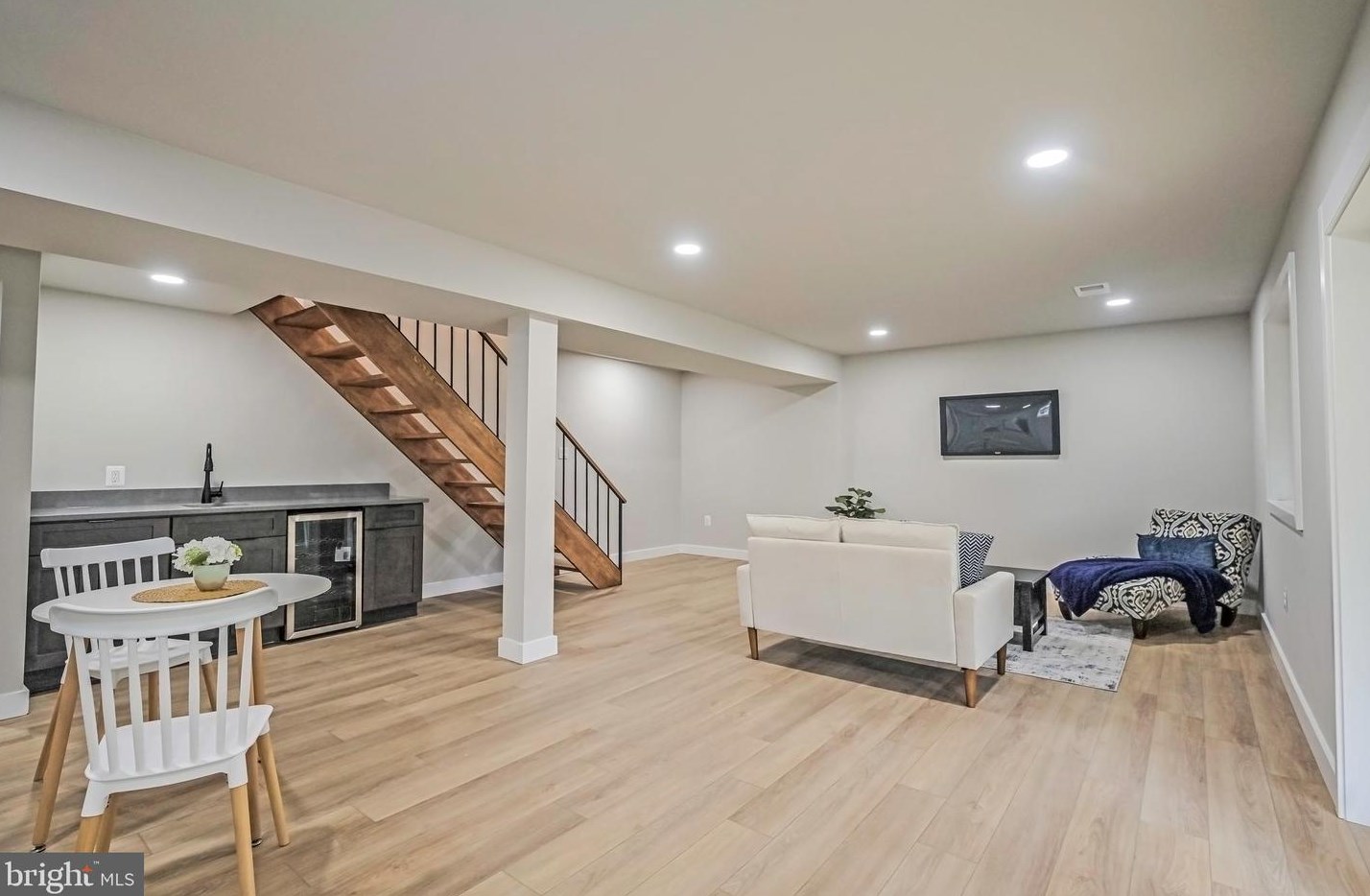 4405 San Carlos Dr, Fairfax VA  22030-5372 exterior