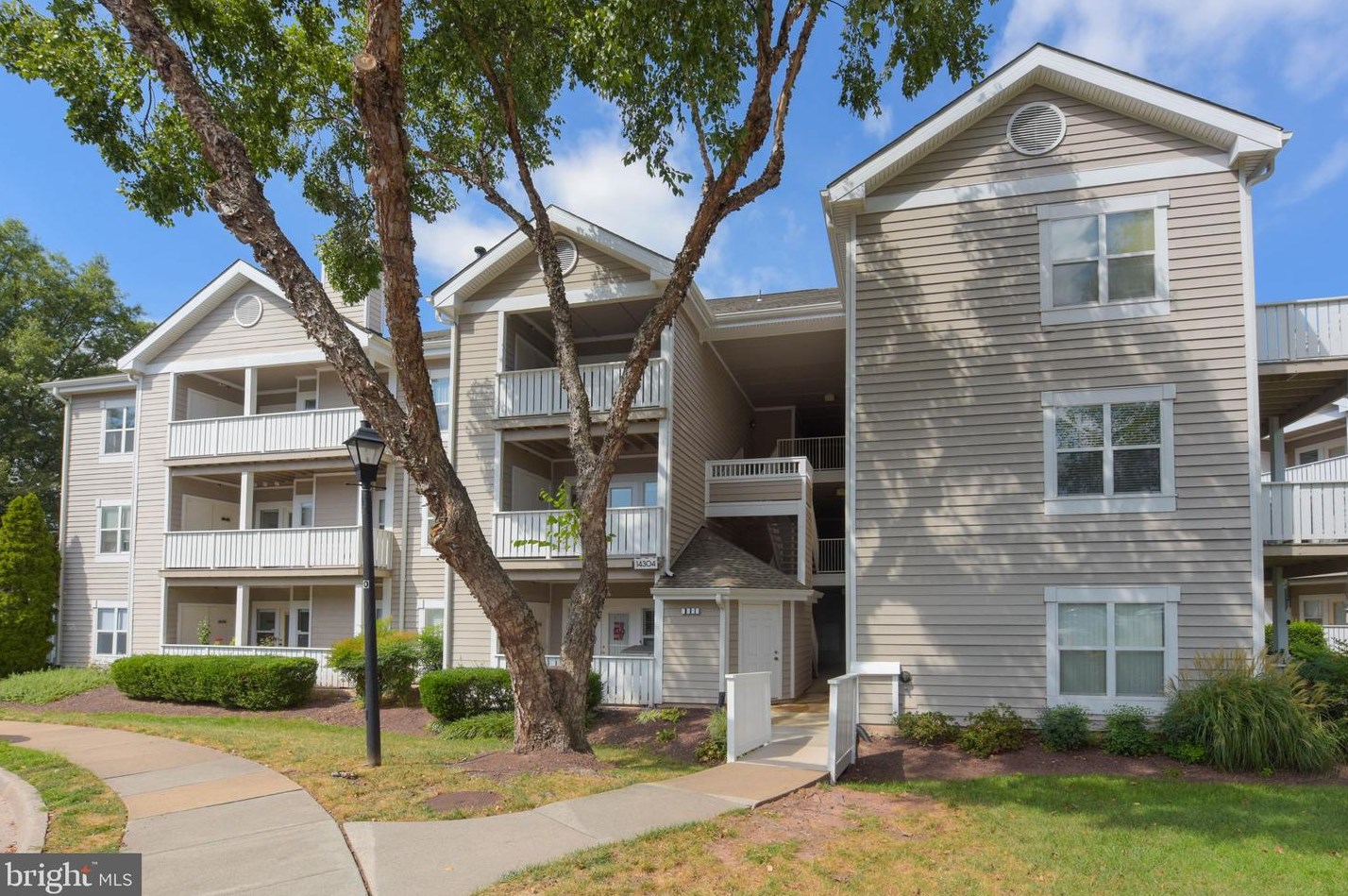 14304 Rosy Ln, Centreville, VA 20121-5805