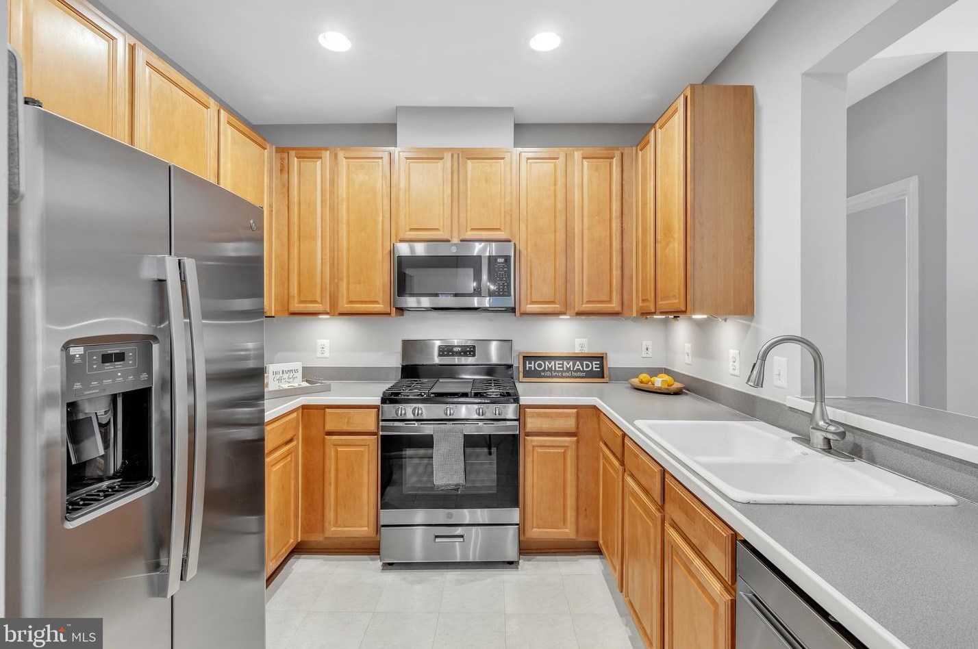 2911 Deer Hollow Way, Fairfax, VA 22031-6045